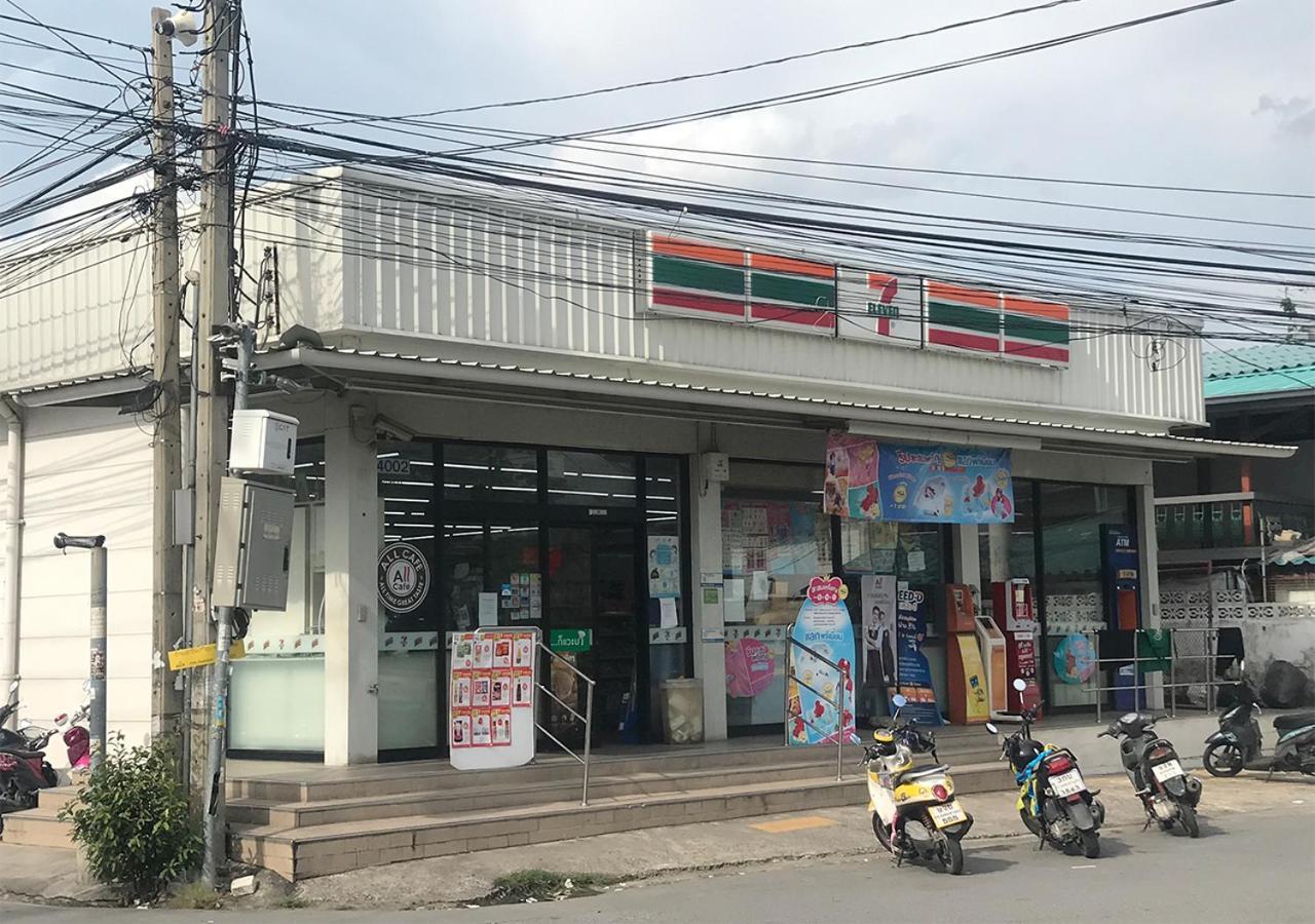 Liaw Base House Hostel Bangkok Ngoại thất bức ảnh