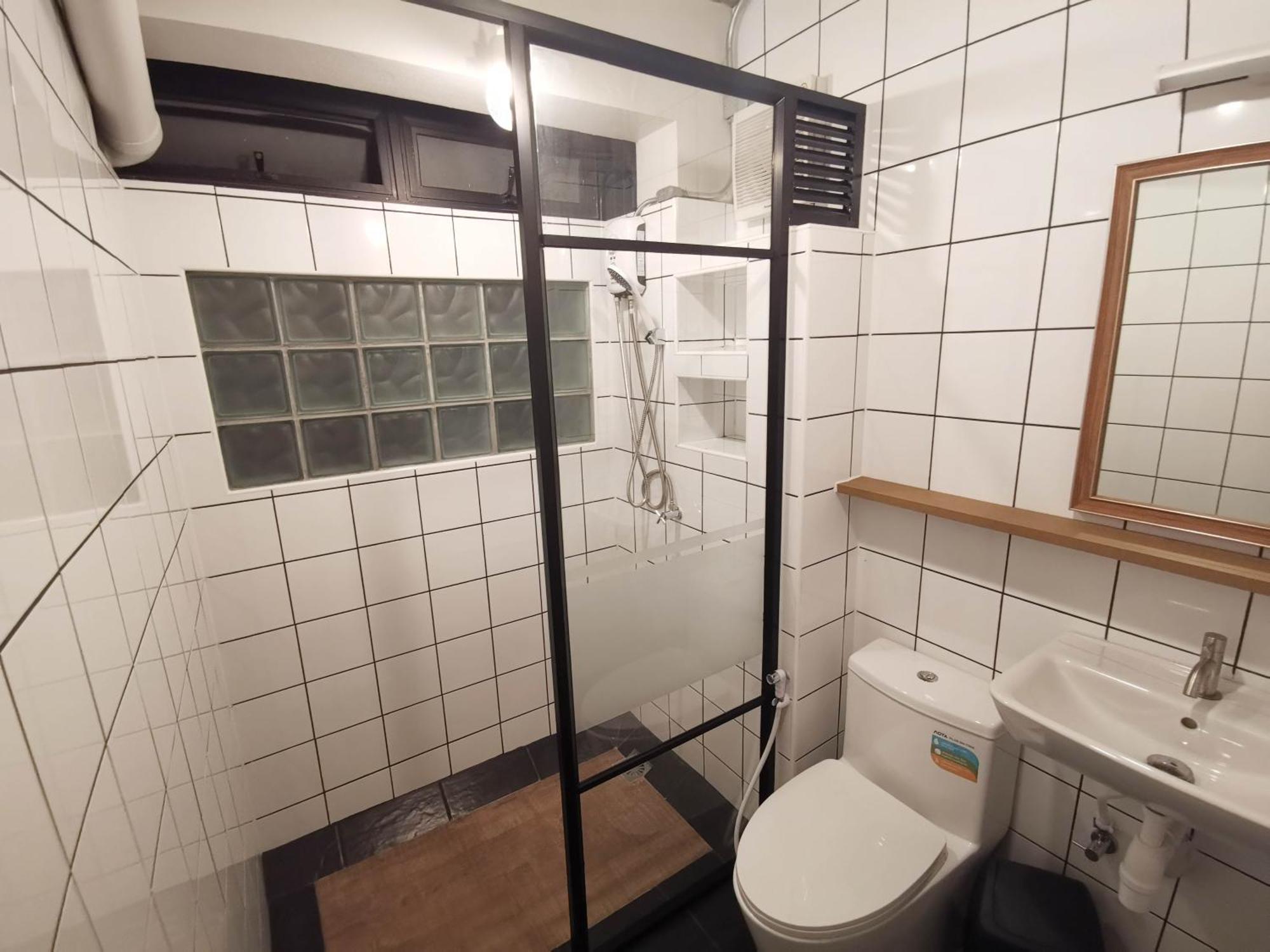Liaw Base House Hostel Bangkok Ngoại thất bức ảnh